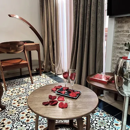 Hotell Anahita Boutique 4*