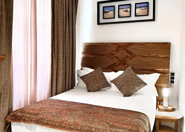 Otel Anahita Boutique